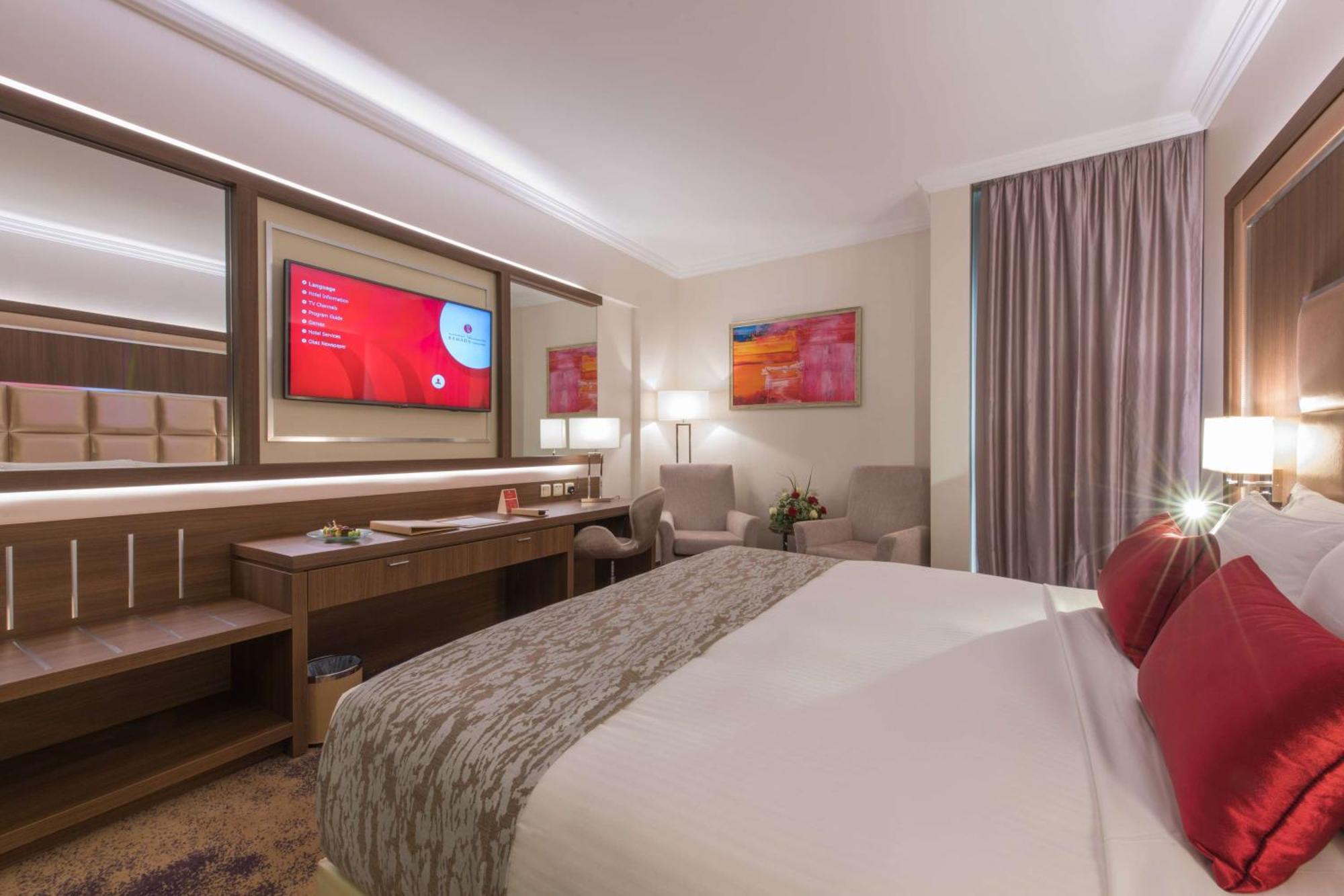 Ramada By Wyndham Continental Jeddah Hotel Exterior photo