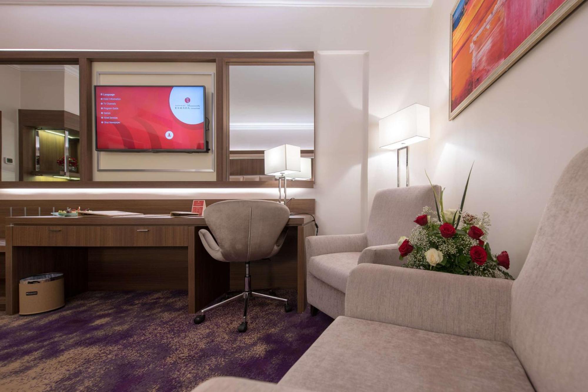 Ramada By Wyndham Continental Jeddah Hotel Exterior photo